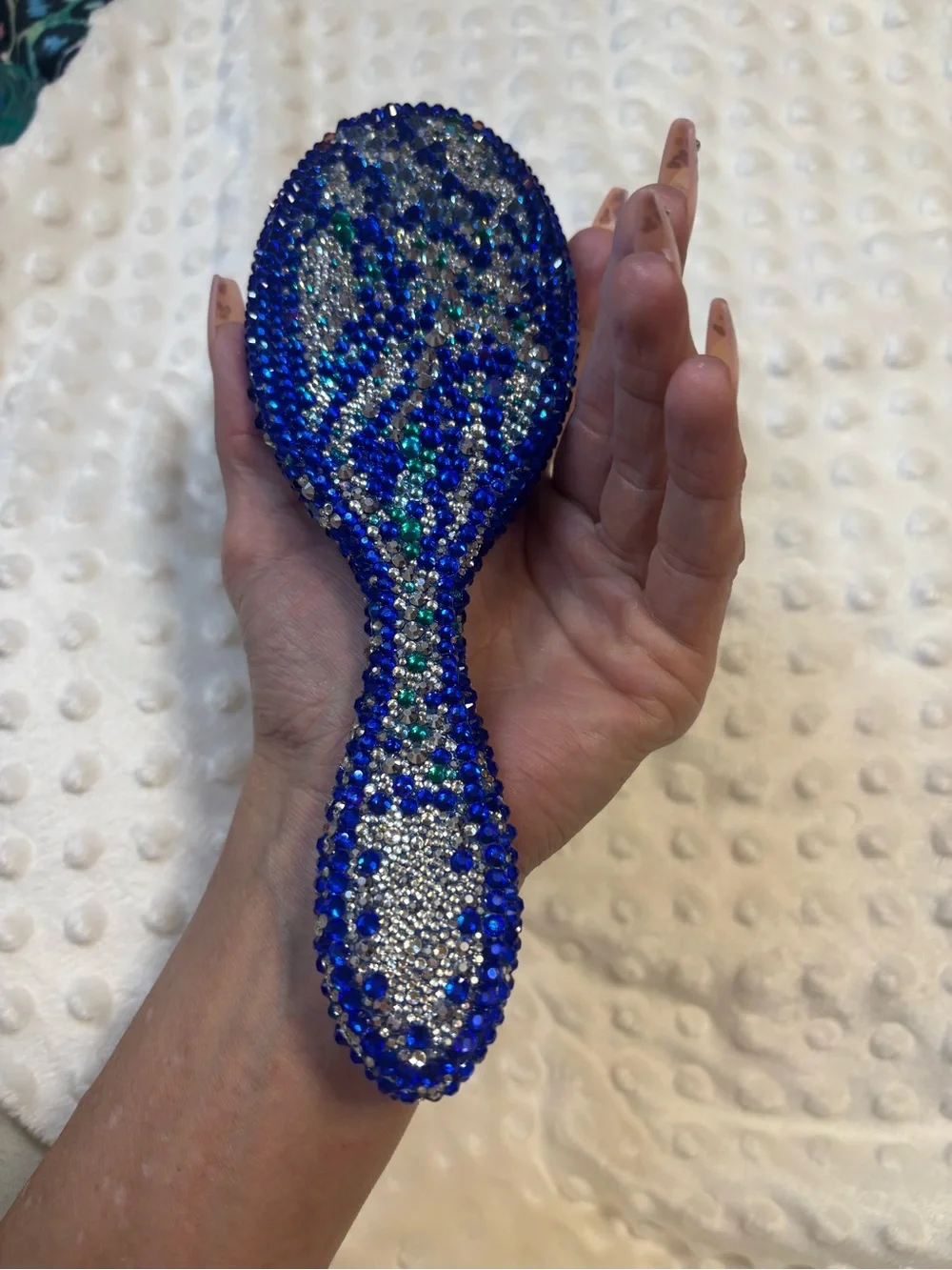 Wet Embellished Blue Rhinestone Hair Brush – Sparkling Women's Hair Accessory
